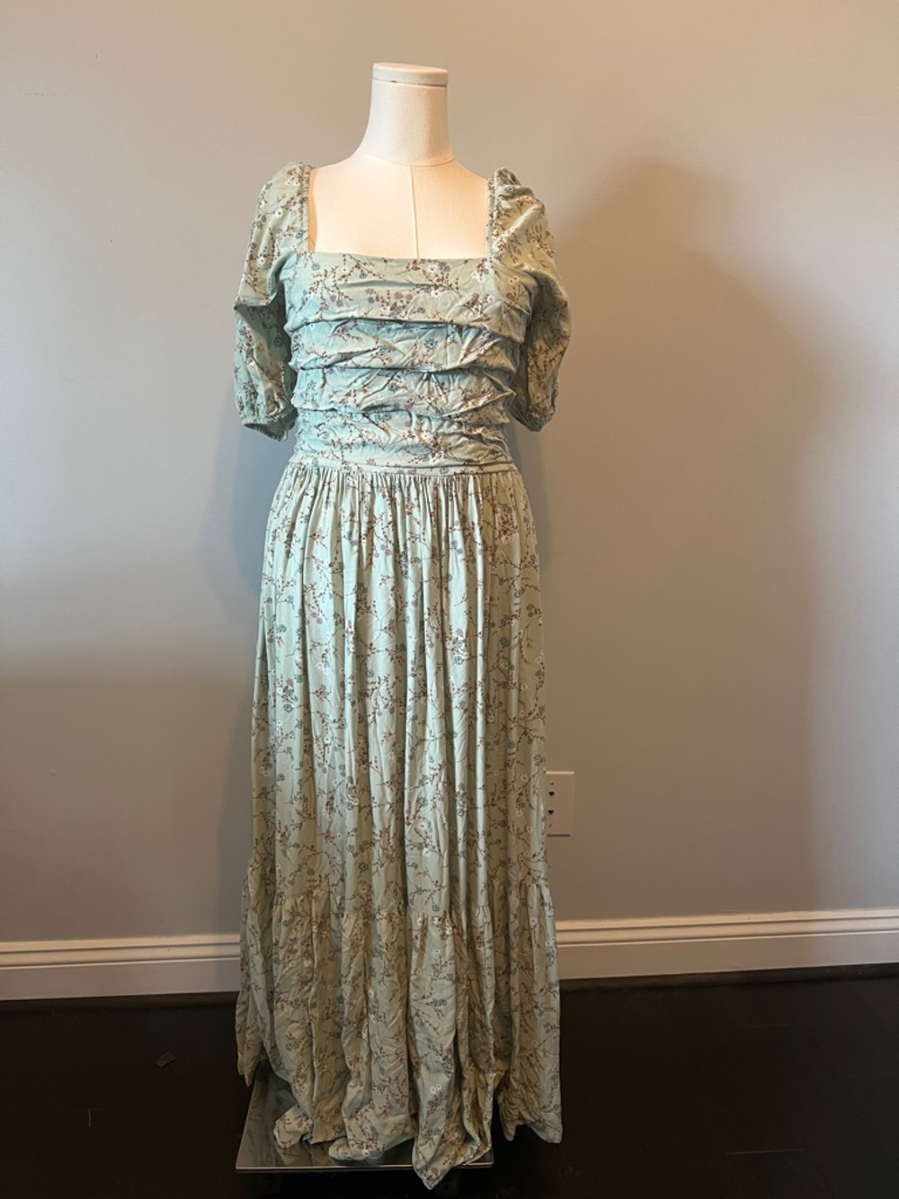 ARULA Sage Green Floral Maxi Dress with Square Neck - Picture 2 of 4